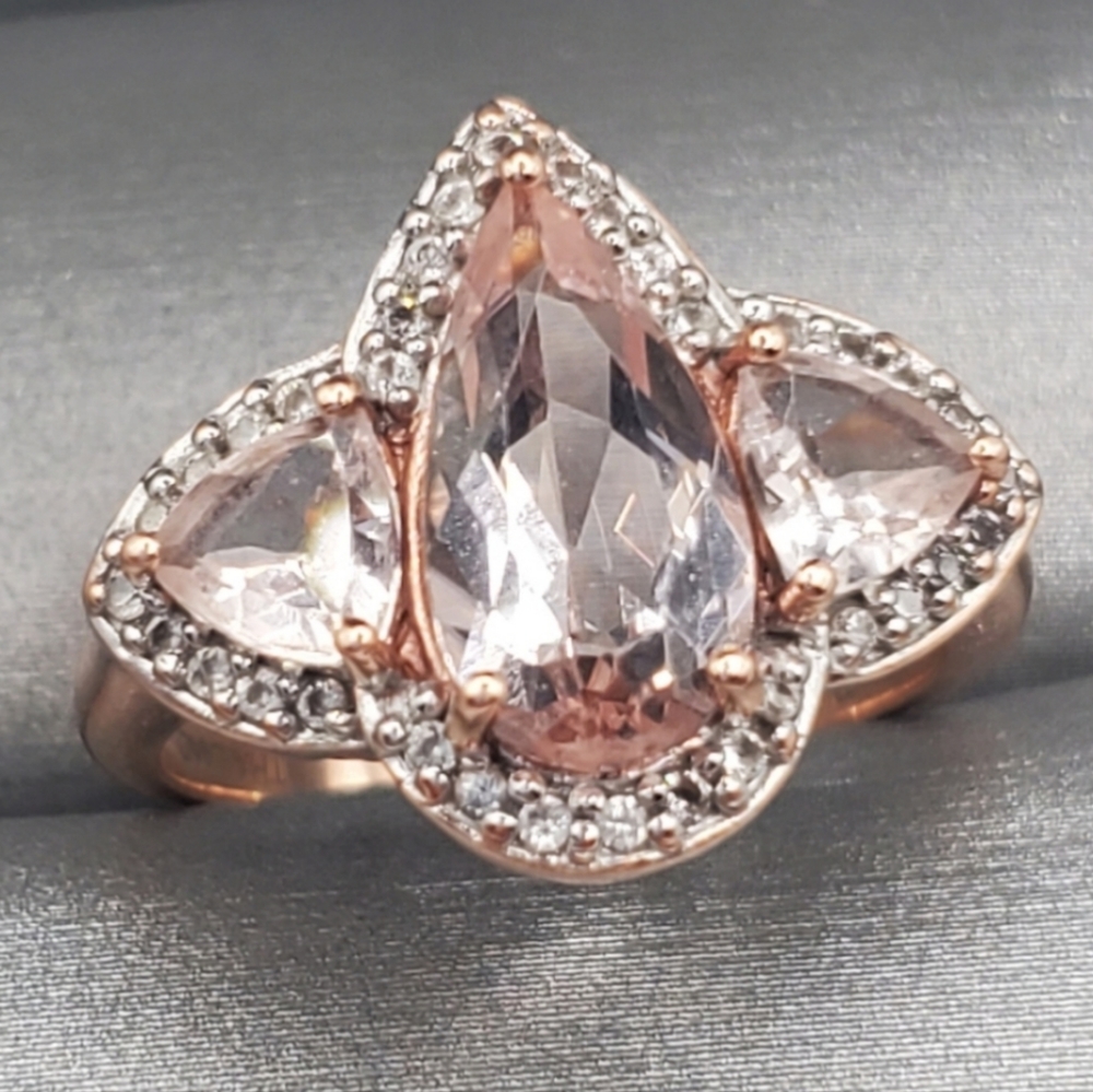 10k Solid Rose Gold Pear Morganite Halo Ring
